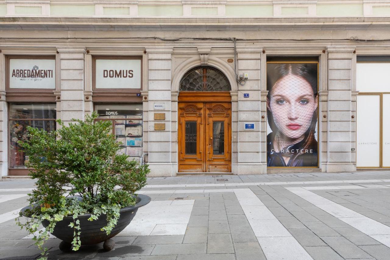 Trieste Chic Studio: Historic Elegance Экстерьер фото